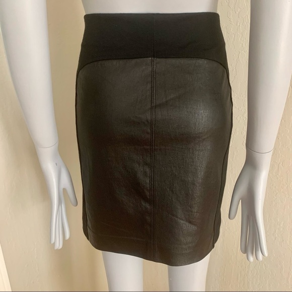 VINCE Genuine Leather Ponte Knit Stretch Black Mini Skirt Size 2 - Picture 9 of 13